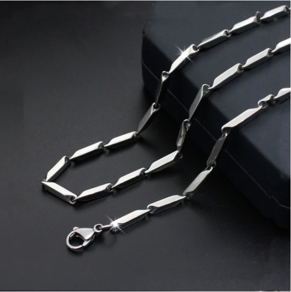 MODERN STAINLESS STEEL NECKLACE