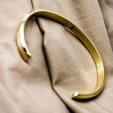 Luxurious Narrow Cuff Bracelet -Gold